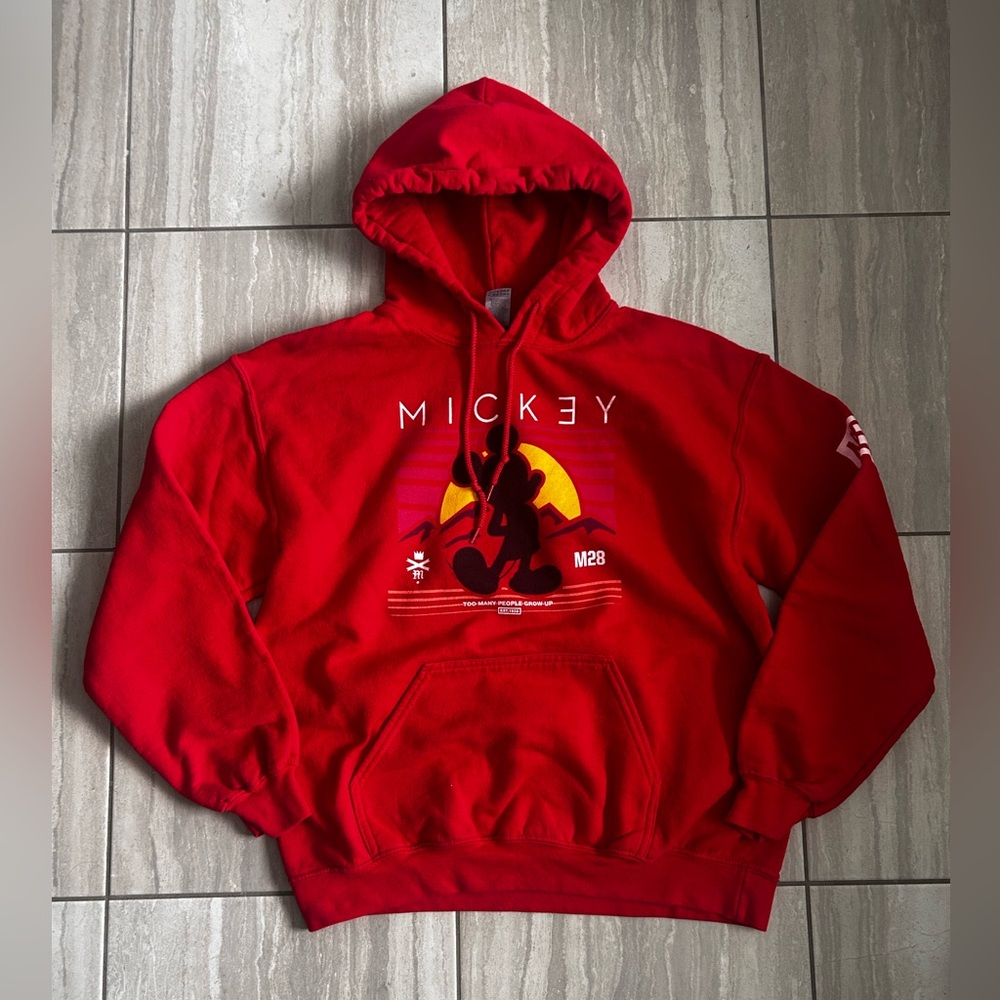 Disney Mickey Mouse hoodie size Medium‎